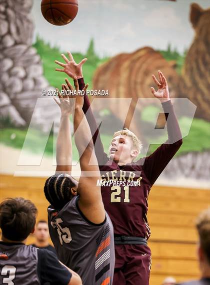 Thumbnail 3 in Sierra vs Selma photogallery.