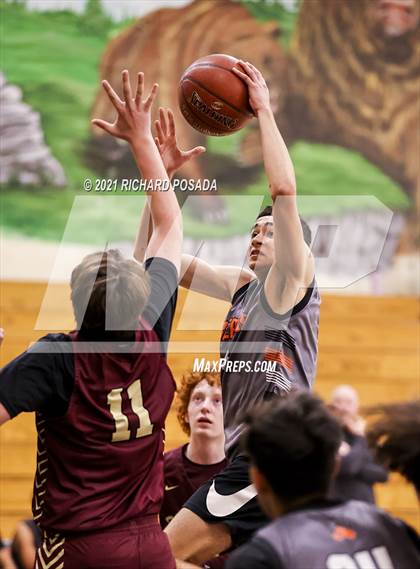Thumbnail 1 in Sierra vs Selma photogallery.