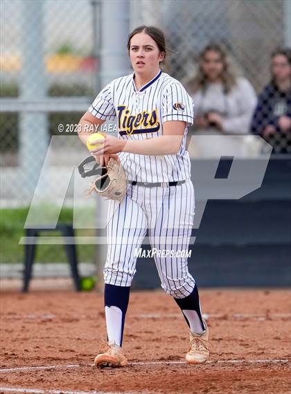 Thumbnail 3 in Davis @ Inderkum photogallery.