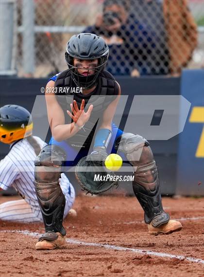 Thumbnail 1 in Davis @ Inderkum photogallery.