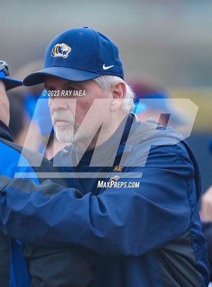 Thumbnail 2 in Davis @ Inderkum photogallery.