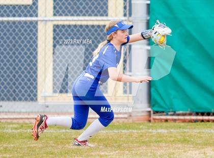 Thumbnail 2 in Davis @ Inderkum photogallery.