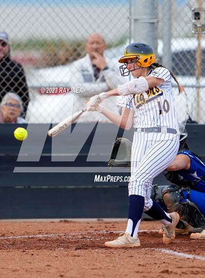 Thumbnail 1 in Davis @ Inderkum photogallery.