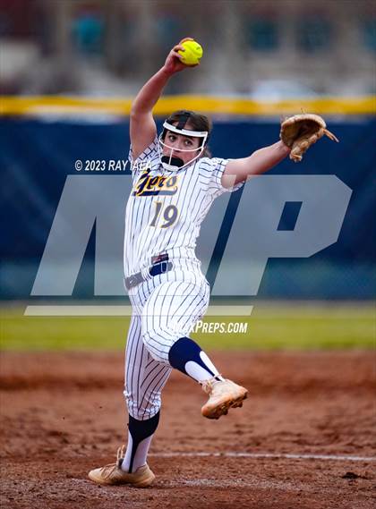 Thumbnail 2 in Davis @ Inderkum photogallery.