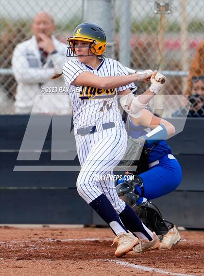Thumbnail 2 in Davis @ Inderkum photogallery.