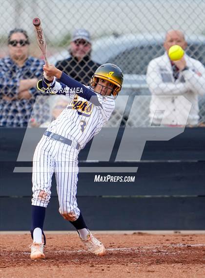 Thumbnail 2 in Davis @ Inderkum photogallery.