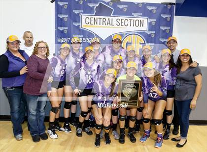 Thumbnail 2 in Mission Oak vs. Yosemite (CIF CS D3 Final) photogallery.