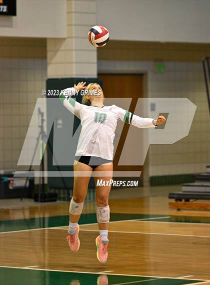 Thumbnail 2 in Kell vs. McIntosh (GHSA 5A Semifinal) photogallery.