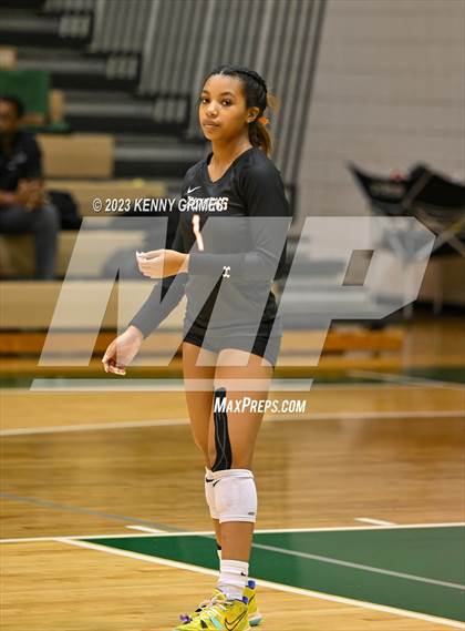 Thumbnail 3 in Kell vs. McIntosh (GHSA 5A Semifinal) photogallery.