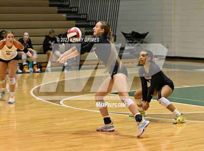 Thumbnail 2 in Kell vs. McIntosh (GHSA 5A Semifinal) photogallery.