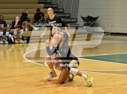 Thumbnail 3 in Kell vs. McIntosh (GHSA 5A Semifinal) photogallery.
