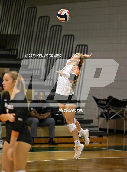 Thumbnail 2 in Kell vs. McIntosh (GHSA 5A Semifinal) photogallery.