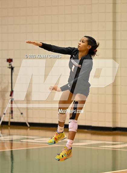 Thumbnail 2 in Kell vs. McIntosh (GHSA 5A Semifinal) photogallery.