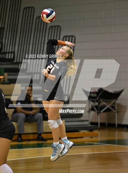 Thumbnail 3 in Kell vs. McIntosh (GHSA 5A Semifinal) photogallery.