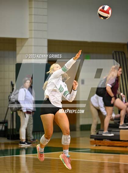 Thumbnail 2 in Kell vs. McIntosh (GHSA 5A Semifinal) photogallery.