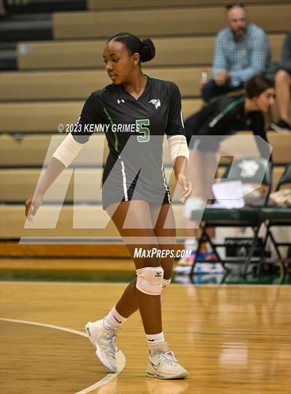 Thumbnail 2 in Kell vs. McIntosh (GHSA 5A Semifinal) photogallery.