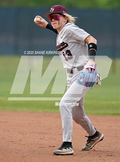 Thumbnail 1 in Hillsboro @ Life Waxahachie photogallery.