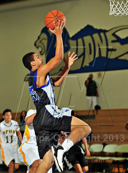 Thumbnail 1 in Sierra Pacific @ Cathedral City (MaxPreps Holiday Classic) photogallery.