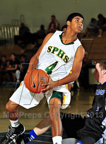 Thumbnail 3 in Sierra Pacific @ Cathedral City (MaxPreps Holiday Classic) photogallery.