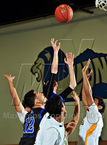 Thumbnail 3 in Sierra Pacific @ Cathedral City (MaxPreps Holiday Classic) photogallery.
