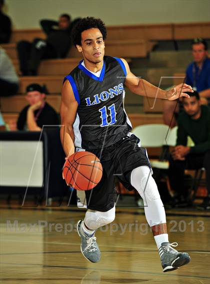 Thumbnail 1 in Sierra Pacific @ Cathedral City (MaxPreps Holiday Classic) photogallery.