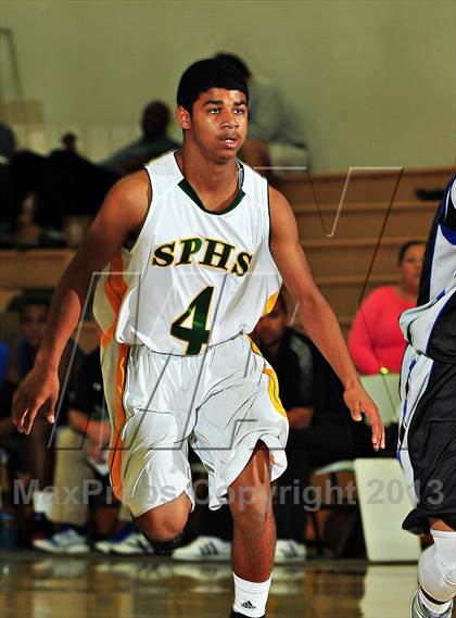 Thumbnail 3 in Sierra Pacific @ Cathedral City (MaxPreps Holiday Classic) photogallery.