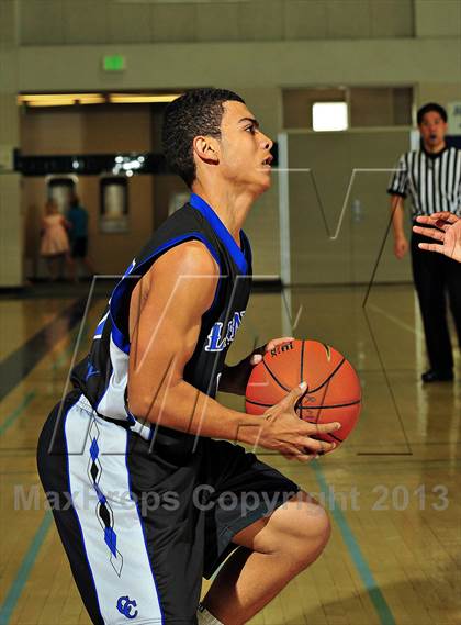 Thumbnail 2 in Sierra Pacific @ Cathedral City (MaxPreps Holiday Classic) photogallery.