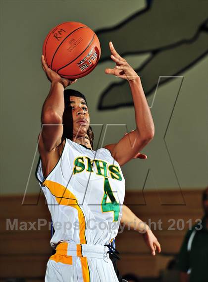 Thumbnail 1 in Sierra Pacific @ Cathedral City (MaxPreps Holiday Classic) photogallery.