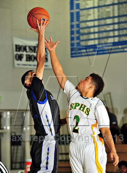 Thumbnail 2 in Sierra Pacific @ Cathedral City (MaxPreps Holiday Classic) photogallery.