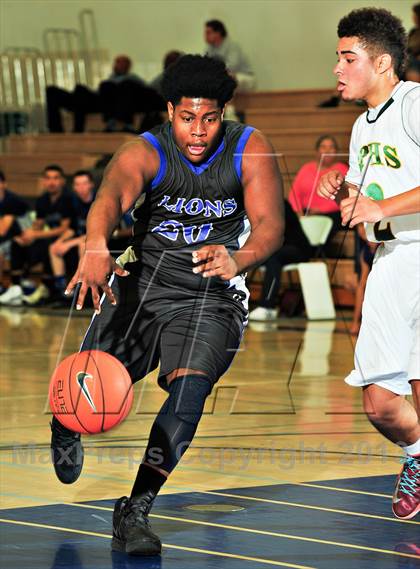 Thumbnail 2 in Sierra Pacific @ Cathedral City (MaxPreps Holiday Classic) photogallery.