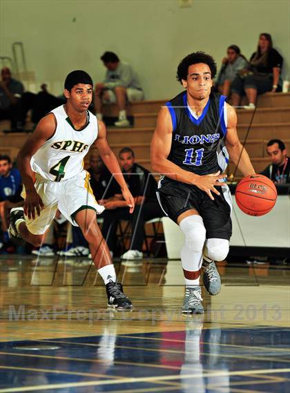 Thumbnail 2 in Sierra Pacific @ Cathedral City (MaxPreps Holiday Classic) photogallery.