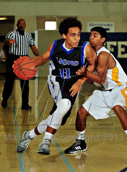 Thumbnail 3 in Sierra Pacific @ Cathedral City (MaxPreps Holiday Classic) photogallery.