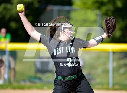 Thumbnail 2 in West Linn @ Sheldon (OSAA 6A Round 1 Playoff) photogallery.