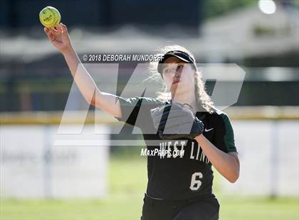 Thumbnail 3 in West Linn @ Sheldon (OSAA 6A Round 1 Playoff) photogallery.