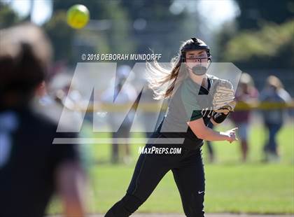 Thumbnail 3 in West Linn @ Sheldon (OSAA 6A Round 1 Playoff) photogallery.