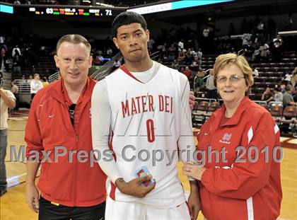 Thumbnail 3 in Westchester vs. Mater Dei (CIF D1 SoCal Final) photogallery.