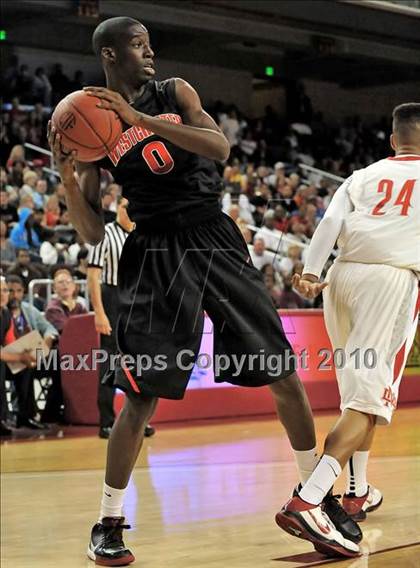 Thumbnail 3 in Westchester vs. Mater Dei (CIF D1 SoCal Final) photogallery.