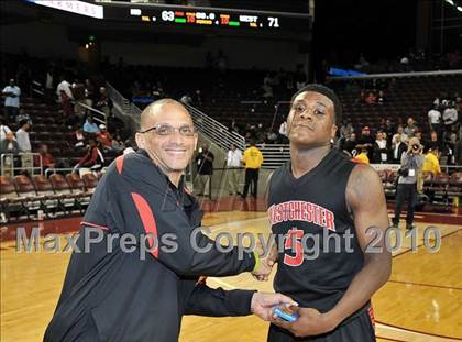 Thumbnail 2 in Westchester vs. Mater Dei (CIF D1 SoCal Final) photogallery.