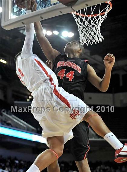 Thumbnail 3 in Westchester vs. Mater Dei (CIF D1 SoCal Final) photogallery.
