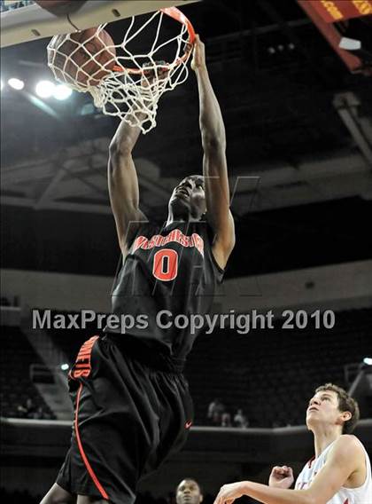 Thumbnail 1 in Westchester vs. Mater Dei (CIF D1 SoCal Final) photogallery.