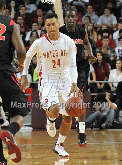 Thumbnail 3 in Westchester vs. Mater Dei (CIF D1 SoCal Final) photogallery.