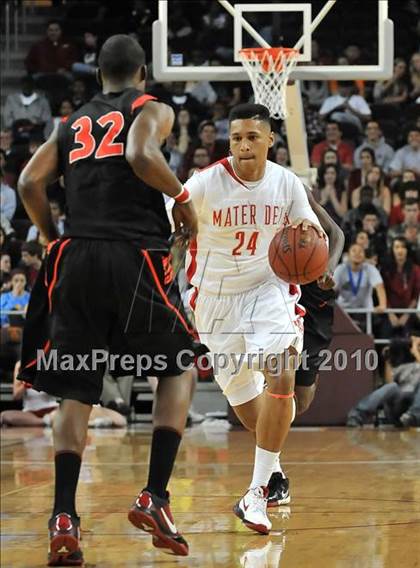 Thumbnail 1 in Westchester vs. Mater Dei (CIF D1 SoCal Final) photogallery.