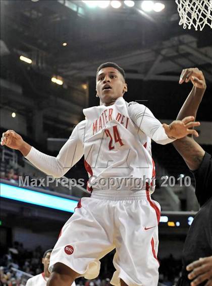 Thumbnail 1 in Westchester vs. Mater Dei (CIF D1 SoCal Final) photogallery.