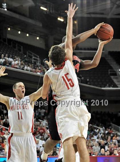 Thumbnail 1 in Westchester vs. Mater Dei (CIF D1 SoCal Final) photogallery.