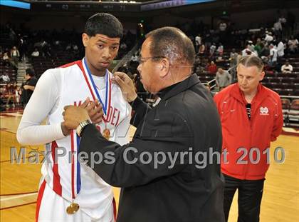 Thumbnail 2 in Westchester vs. Mater Dei (CIF D1 SoCal Final) photogallery.