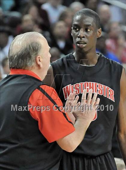 Thumbnail 1 in Westchester vs. Mater Dei (CIF D1 SoCal Final) photogallery.