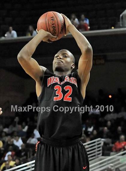 Thumbnail 2 in Westchester vs. Mater Dei (CIF D1 SoCal Final) photogallery.
