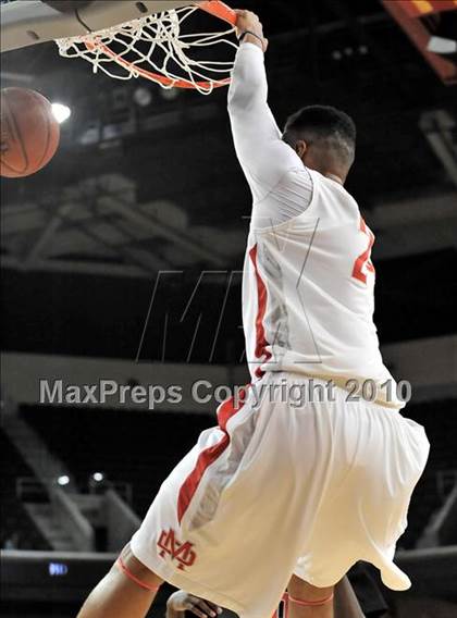 Thumbnail 3 in Westchester vs. Mater Dei (CIF D1 SoCal Final) photogallery.