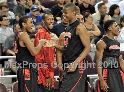 Thumbnail 3 in Westchester vs. Mater Dei (CIF D1 SoCal Final) photogallery.