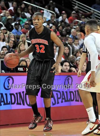 Thumbnail 3 in Westchester vs. Mater Dei (CIF D1 SoCal Final) photogallery.